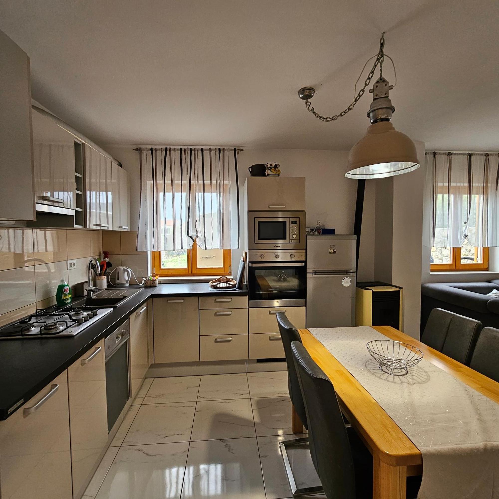 Lovro #1 & #2 Apartments Cres Kültér fotó